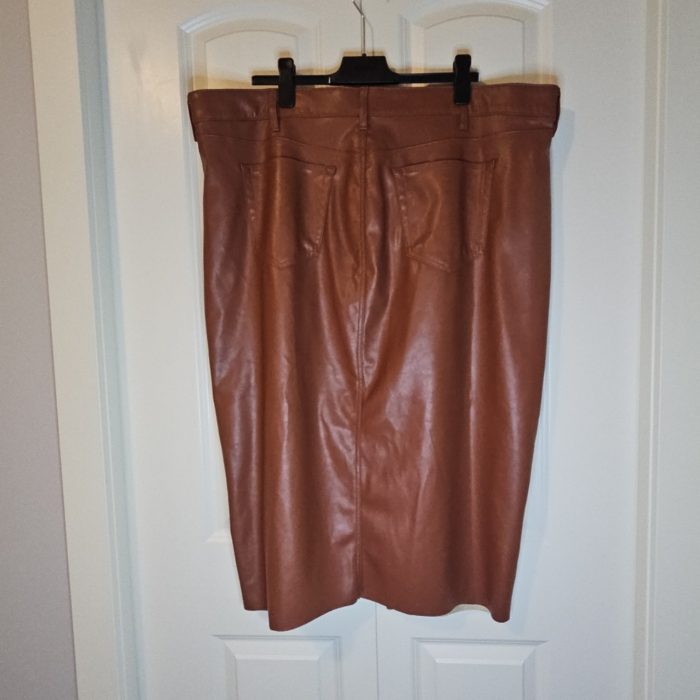 Torrid Pleather Midi Skirt Front Slit SZ 24 Brown - Picture 6 of 10